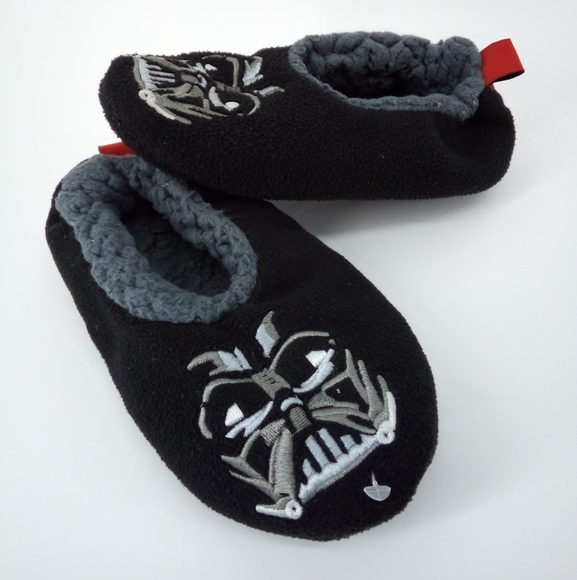 Star Wars 2017 Darth Vader Target M/L Warm House Slippers Sticky Friction Dots - Picture 11 of 12